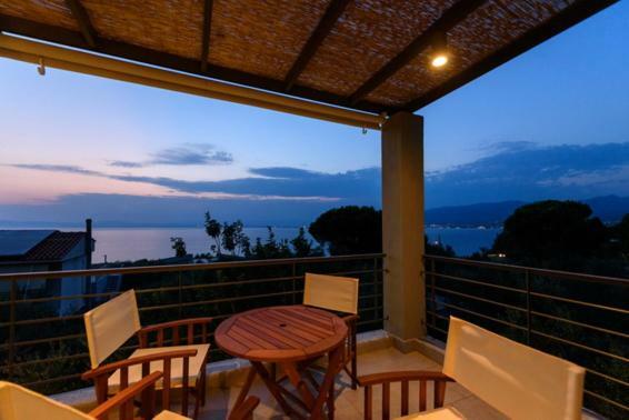 Thelgi Villa Kalamata Exteriör bild