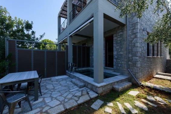 Thelgi Villa Kalamata Exteriör bild